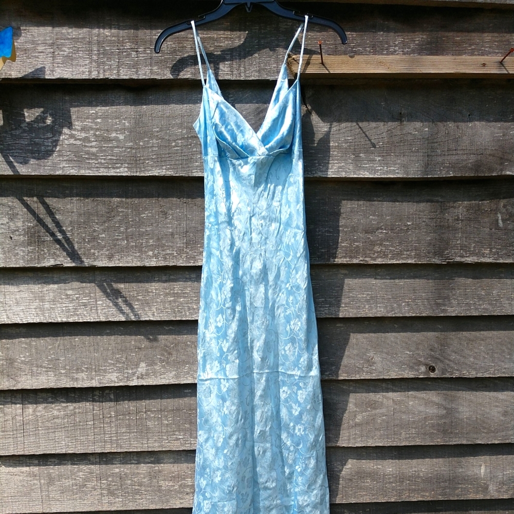 SOLD!! ๐๐Dress Size 5/6 Spaghetti Strap Floral Print Asymmetrical Maxi - Picture 1 of 11
